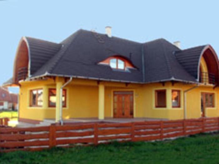 Nadas Tarsashaz Balatonlelle Bagian luar foto