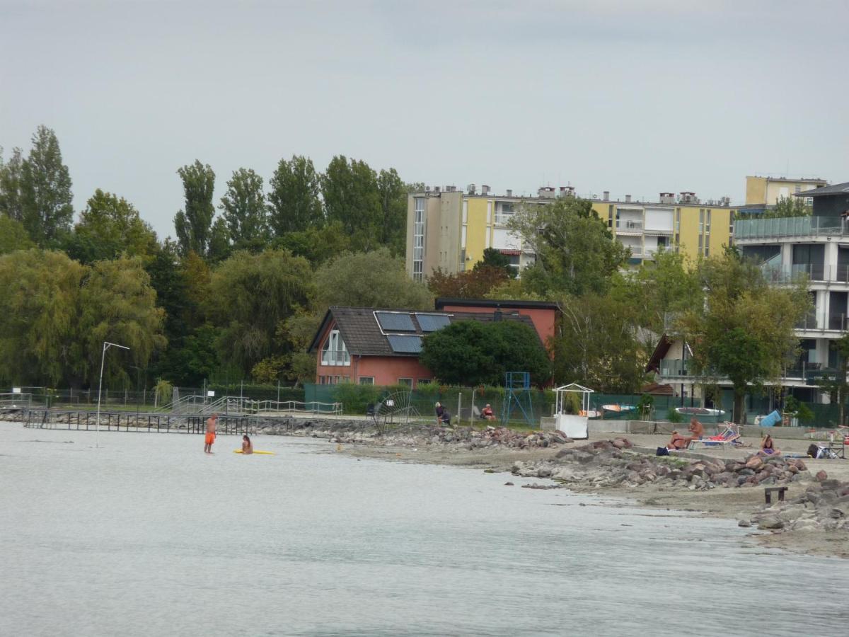 Nadas Tarsashaz Balatonlelle Bagian luar foto